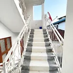 Kings Apartment